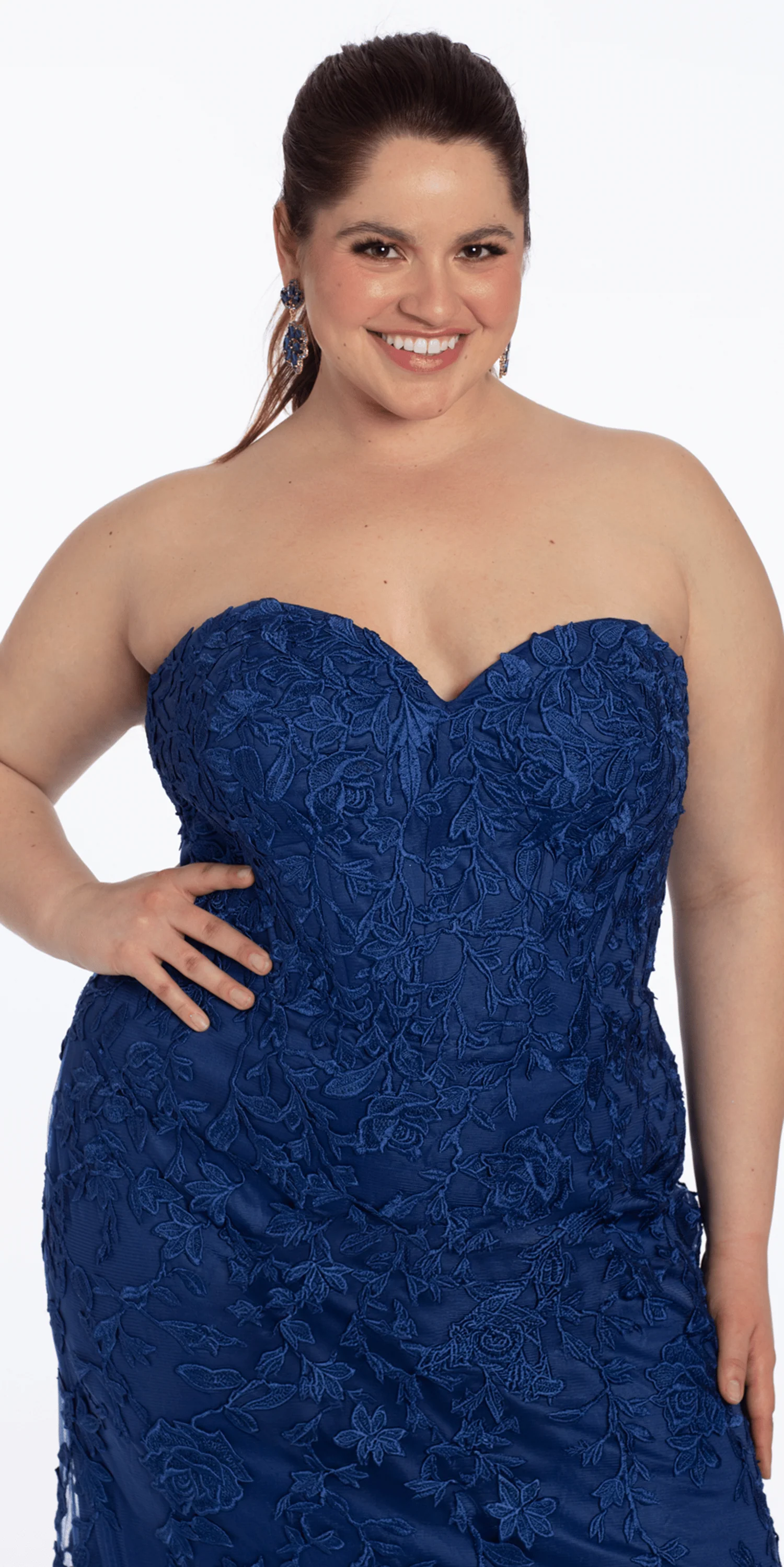 Strapless Mesh Embroidered Lace Up Back Column Dress - Image 9