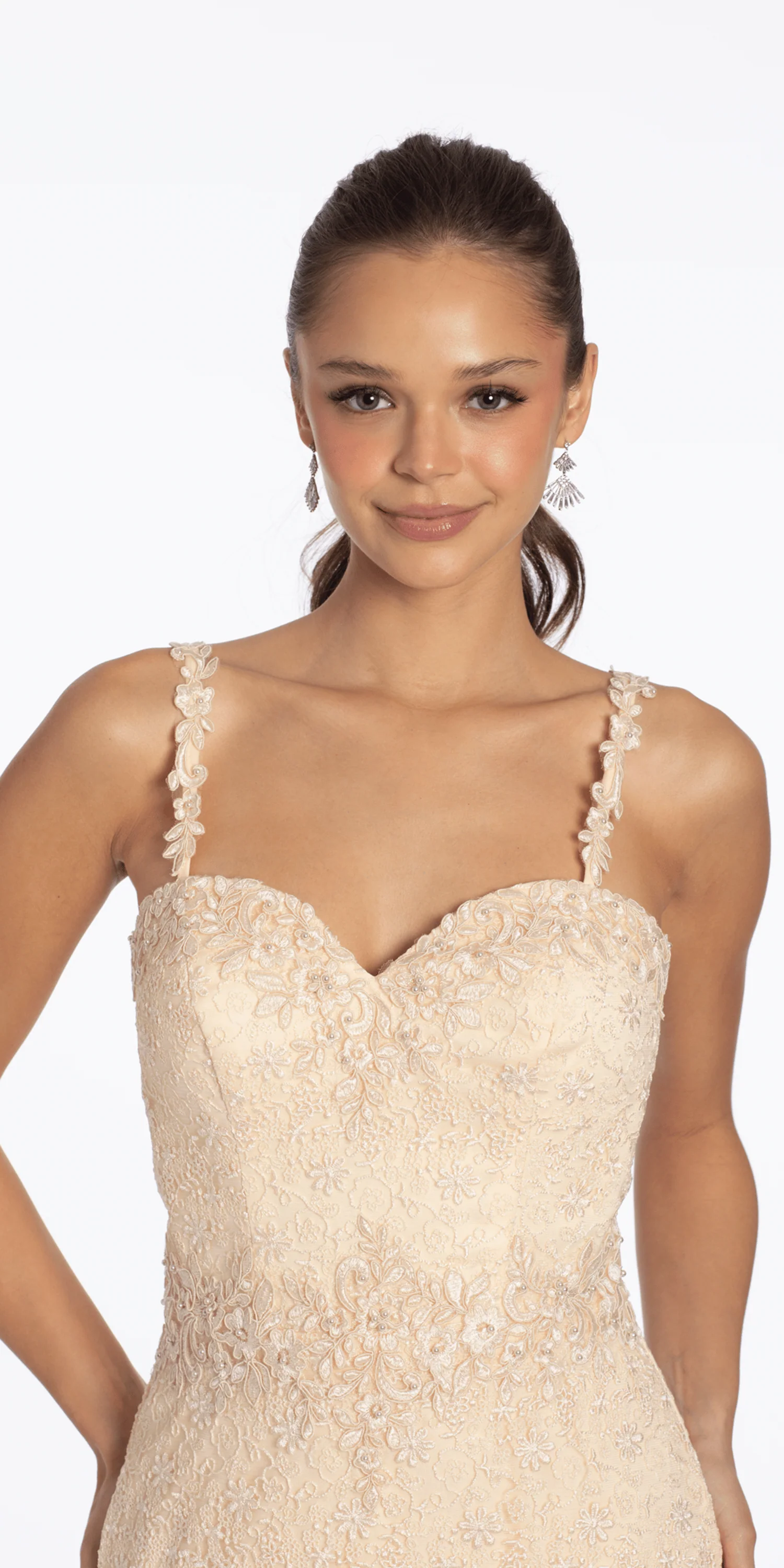 Sweetheart Lace Trumpet Dress with Pearl Detail - Image 2