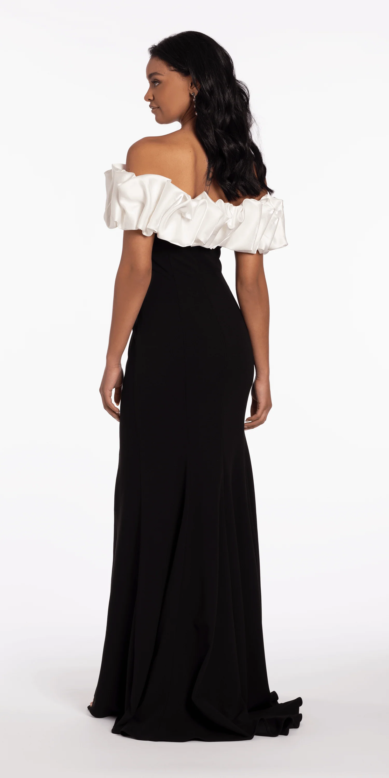 Two Tone Ruffle Off the Shoulder Crepe Trumpet Dress - Image 4