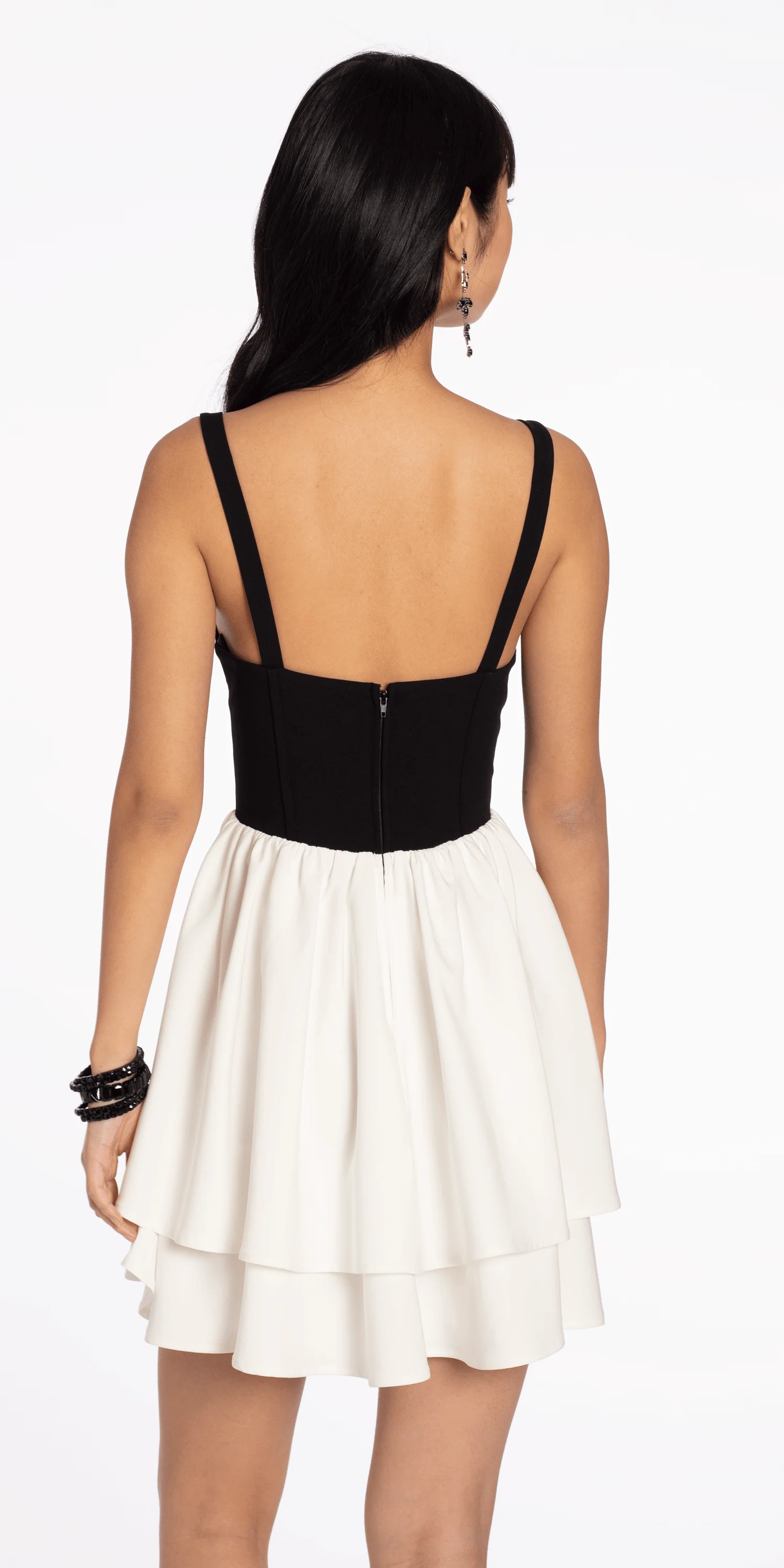 Two Tone Sweetheart Scuba Tiered Fit and Flare Dress - Image 5